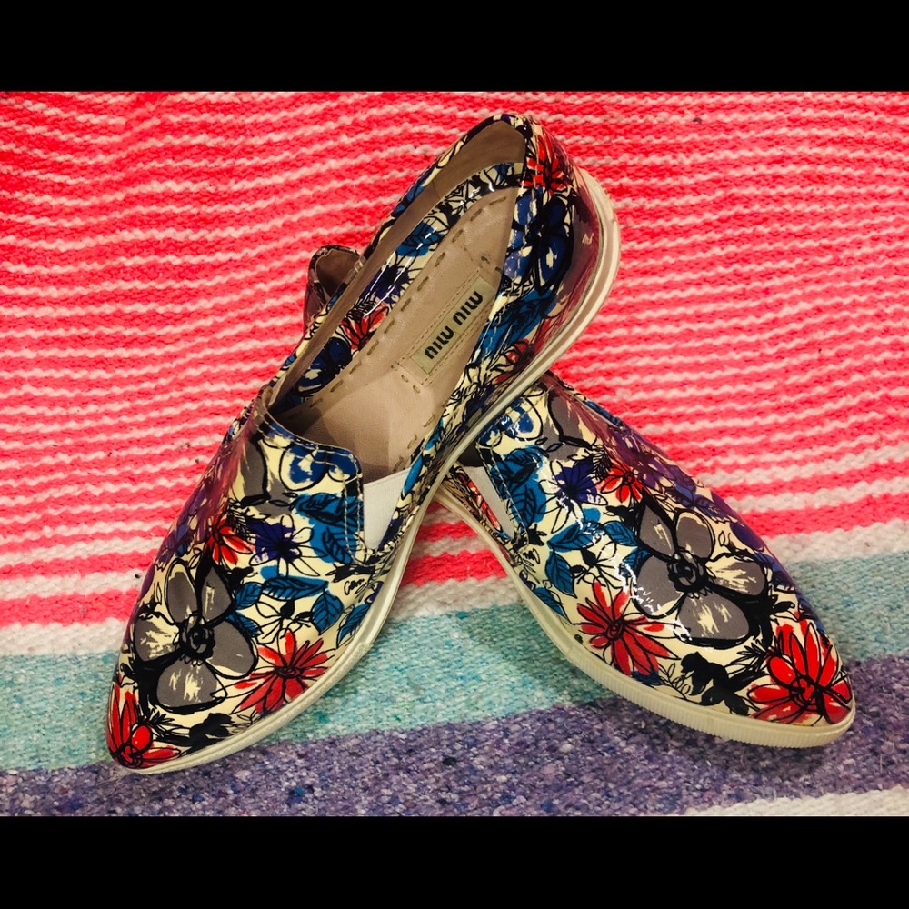 Miu Miu Floral Point-Toe Skate Shoe